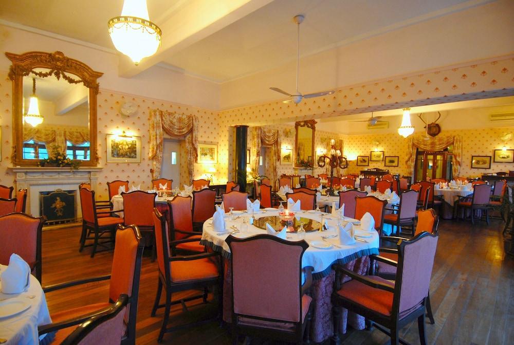 คชเนอร์ พาเลซ เฮอริเทจ Hotel Gajner ภายนอก รูปภาพ